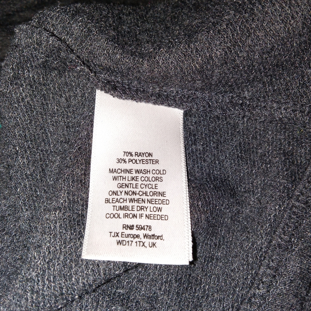 Lucy & Laurel Gray Knit Athletic Pullover Medium - Picture 5 of 9